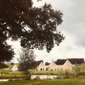 Tipi wedding